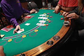 Antarmuka permainan Microgaming di bigwiner dengan opsi pembayaran DANA dan LinkAja